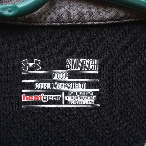 Under armor collared shirt - Picture 3 of 3